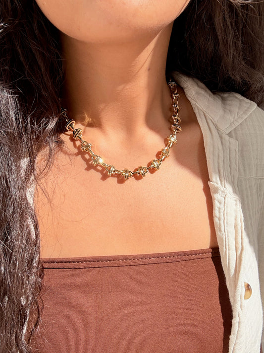 Baroque Chain Choker Necklace