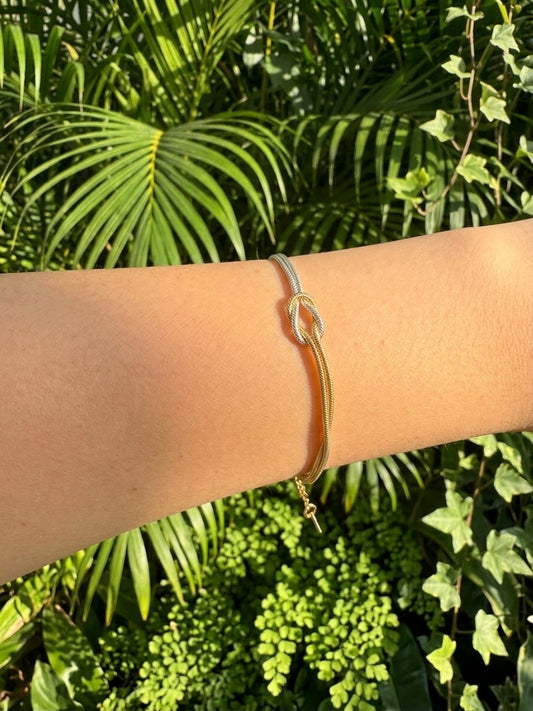 Endless Knot Bracelet